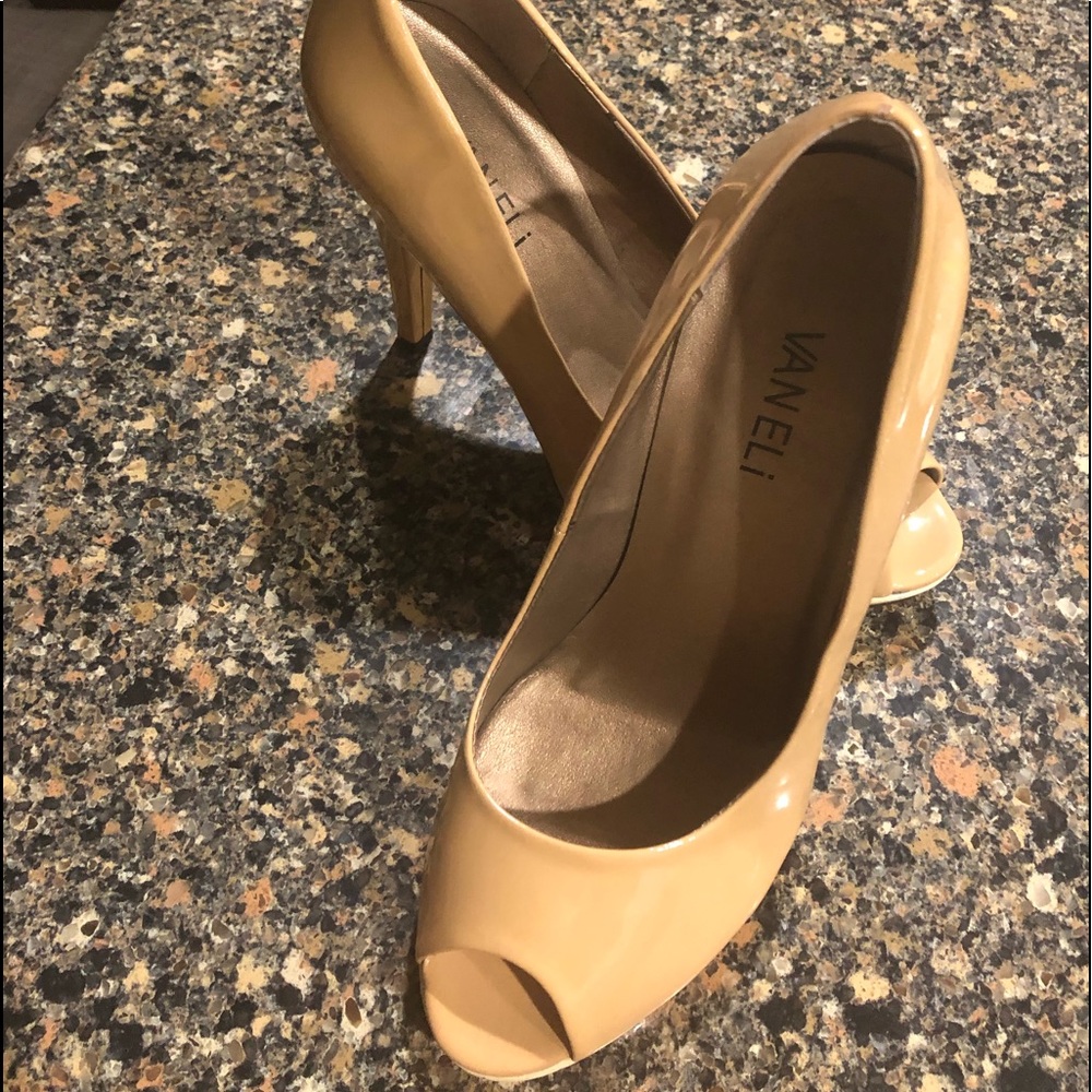 VANELi open toe heels